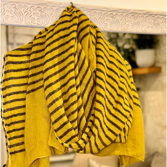 Urban Outfitters Super Soft Mustard Yellow Striped Scarf Shawl - Picture 4 of 5